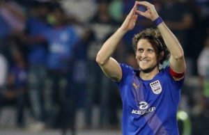 Selamat bersara Diego Forlan