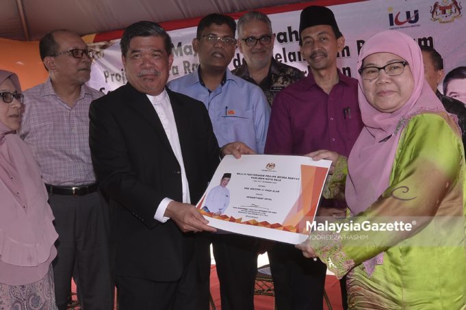 MGF01082019_MOHAMAD SABU PENYERAHAN PROJEK MESRA RAKYAT61
