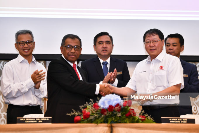 MGF13082019_ANTHONY LOKE HADIR MOU_04