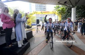 Zuraida Kamaruddin dan Siti Nurhaliza Lepaskan Peserta Kayuhan Wanita 2019