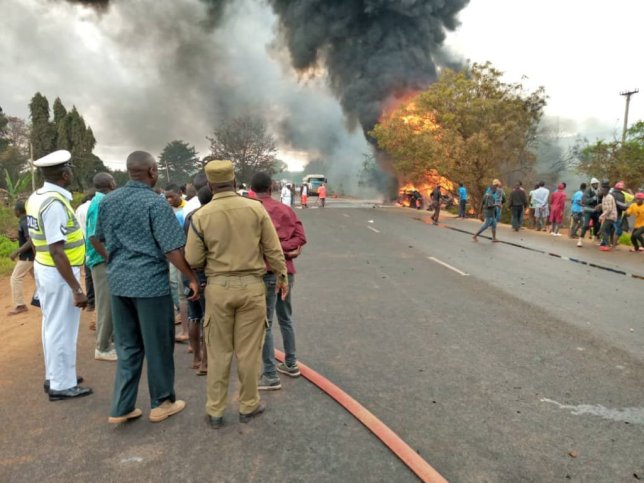 57 terbunuh lori tangki minyak  meletup di Tanzania
