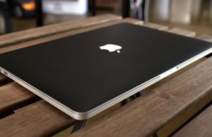 MacBook Pro diharamkan dalam pesawat