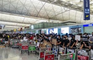 Lapangan Terbang Hong Kong beroperasi semula