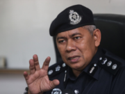 Pemandu mabuk langgar kereta polis