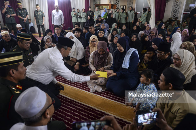 MG040919_SOLAT JENAZAH ZAHIR ARMAYA03