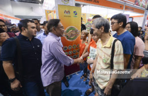 EPU, pakar ekonomi cari jalan tangani isu kemiskinan