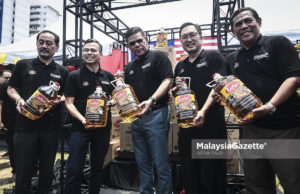 Boikot produk bukan bumiputera tidak untungkan sesiapa – Saifuddin