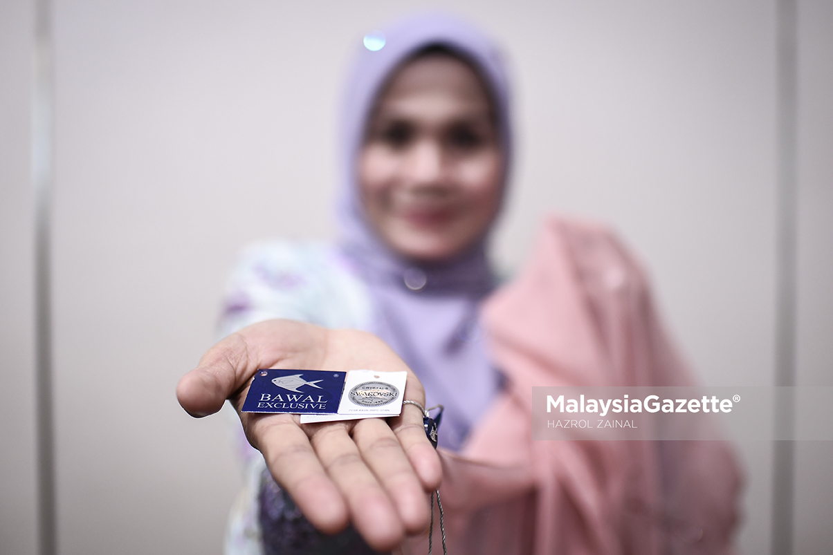 Tudung Bawal Exclusive Dan Swarovski Kena Cetak Rompak