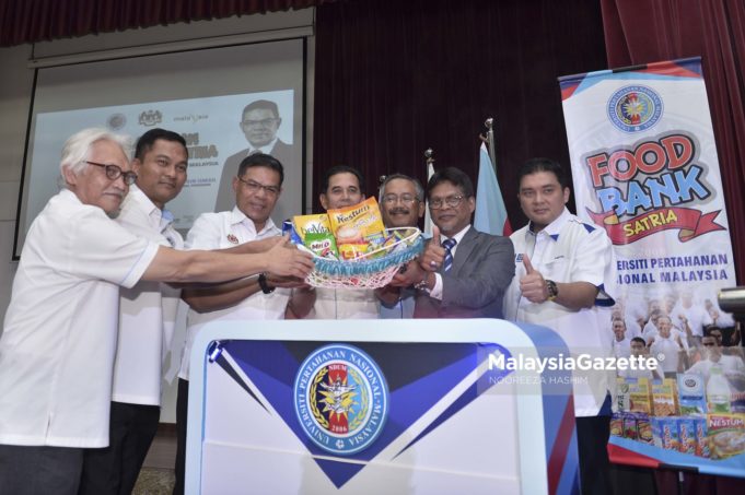MGF04102019_SAIFUDDIN NASUTION FOOD BANK SATRIA08