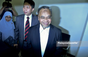 Dana RM90 juta: Nasharudin tiba di mahkamah