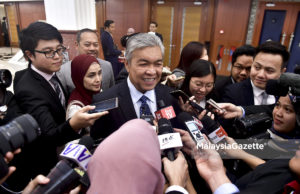 30 Ahli Parlimen BN masuk Bersatu takkan jadi kalau bertepuk sebelah tangan
