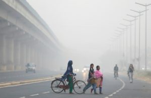 Ribuan peserta marathon berlari dalam udara tercemar