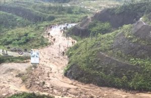 Tanah runtuh di Amber Courts