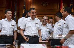 Dr Asyraf Wajdi Pengerusikan Mesyuarat Exco Pemuda UMNO