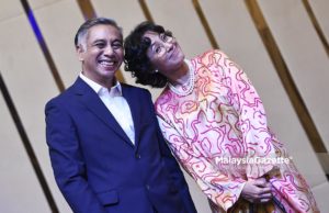 Azhar, Jee terajui Mahathir The Journey