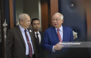 Bekas Perdana Menteri, Datuk Seri Najib Tun Razak (kanan) dan bekas Ahli Parlimen Ketereh, Tan Sri Annuar Musa