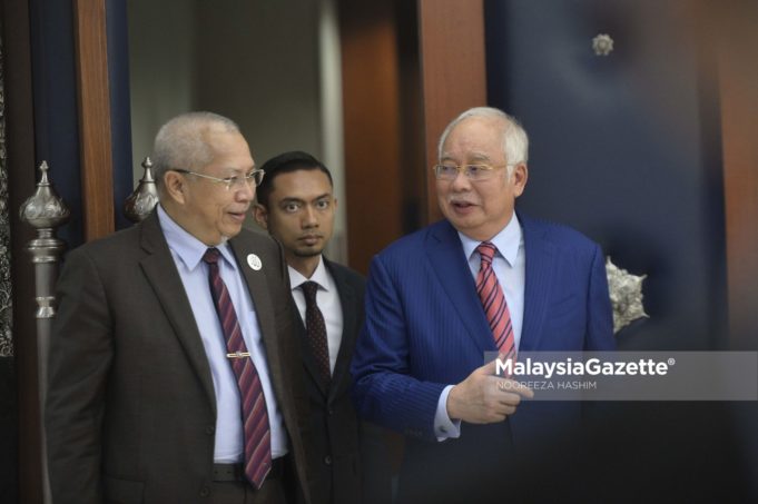 Bekas Perdana Menteri, Datuk Seri Najib Tun Razak (kanan) dan bekas Ahli Parlimen Ketereh, Tan Sri Annuar Musa