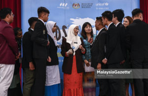 Wan Azizah di Program #KidsTakeOverParliament : Kita Peduli
