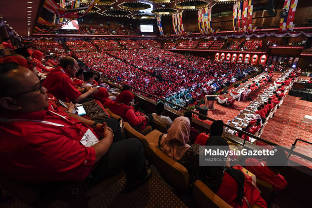 UMNO pinda 13 Perlembagaan dahulukan Islam kemudian bangsa, negara