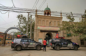 Ditahan kerana solat tanpa permit polis di Xinjiang