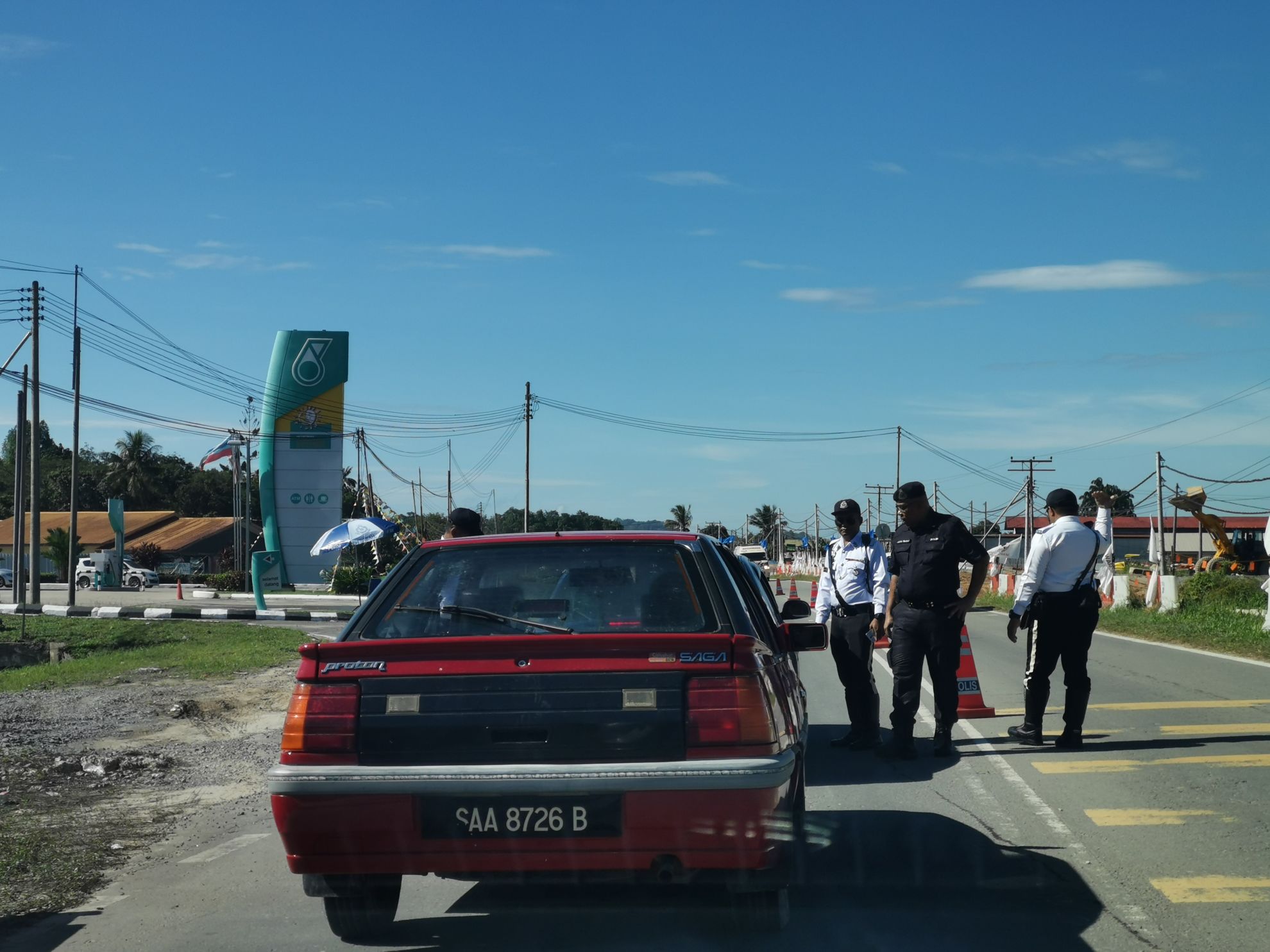 Sekatan jalan raya Papar-Beaufort