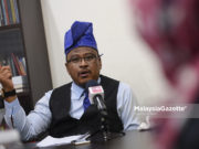 Peguam diarah tanggalkan tanjak dakwa dilayan tidak profesional oleh polis