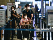 Kerajaan gantung sementara kemasukan rakyat China dari Wuhan dan Hubei