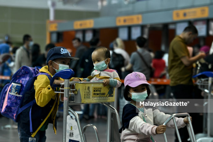 MGF27012020_MENTERI KESIHATAN LAWAT KLIA_30