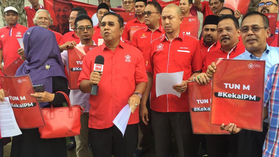 Pemimpin PPBM seluruh negara bantah desakan Tun M letak ...