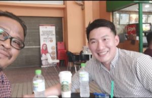 Peguam ‘rasis’ dapat dua kawan baharu, Cina dan India
