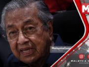 TERKINI : Kamu Boleh Pakai Kasut Sekolah Coklat, Hitam, Kelabu Dan Putih – Tun Mahathir