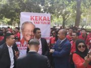 Ikhlas mahu Tun M selesai masalah peniaga Uptown Danau Kota