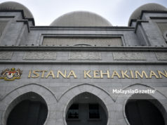Mahkamah tolak rayuan Indira Ghandi terhadap saman RM100 juta forfeiture suit UMNO MCA Najib Razak 1MDB scandal Court of Appeal appeals Palace of Justice