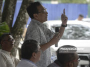 Azmin, Hishammuddin bersekongkol kumpul akaun sumpah, dakwa Ezam