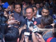 Anwar terbuka terima Tun M dalam kabinet jika jadi PM