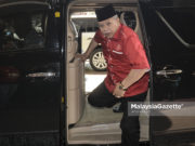 Ahli-Ahli MT UMNO Hadir Mesyuarat Khas di Menara Dato’ Onn