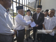 Tun Mohamed Haniff Serah Memorandum Menyelamatkan Malaysia daripada Hancur