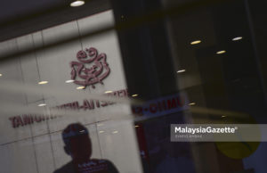 UMNO tarik balik kes terhadap CIMB lepas dapat akses RM192.9 juta