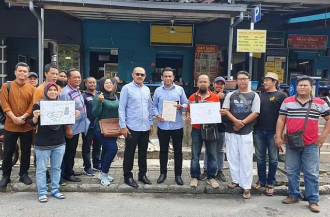SUP Tun bersama peniaga malang danau kota