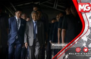 TERKINI : Saya Cuma Minta Presiden Trump Meletakkan Jawatan Untuk Menyelamatkan Amerika – Tun M