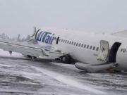 Pesawat B737 UTair tergelincir landasan