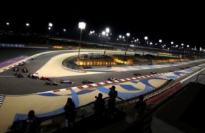 Formula 1: GP Bahrain, Vietnam digantung