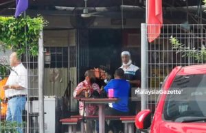 Penduduk PPR Kg Baru Hicom ingkar PKP, minum selamba di kedai?