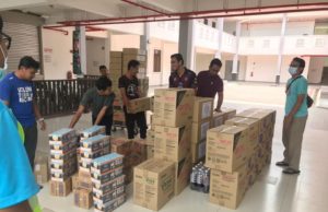 KPDNHEP serah makanan kepada pelajar UIAM