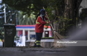 Upah pekerja pembersihan Singapura boleh jadi panduan gaji minimum Malaysia – MTUC
