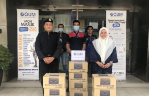 Sumbangan OUM Kuantan hargai petugas barisan hadapan