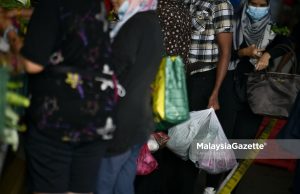 Sukarkah penjarakkan sosial di pasar basah?