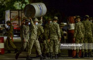 Tentera ATM di Taman Wilayah Selayang