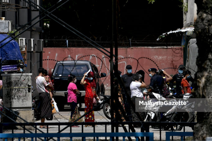 MGF11052020_WARGA ASING IMIGRESEN PASAR BORONG_03