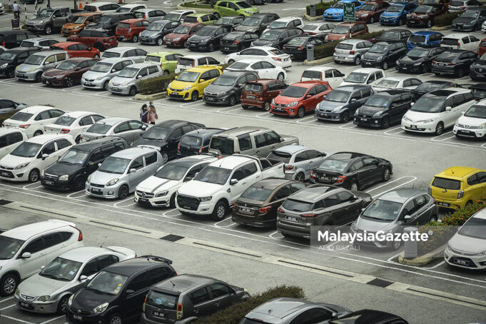 HUMAN INTEREST Serdang Hospital carpark